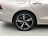 Volvo S60 2,0 B5 184kW Ultimate Dark DPH - náhled 9