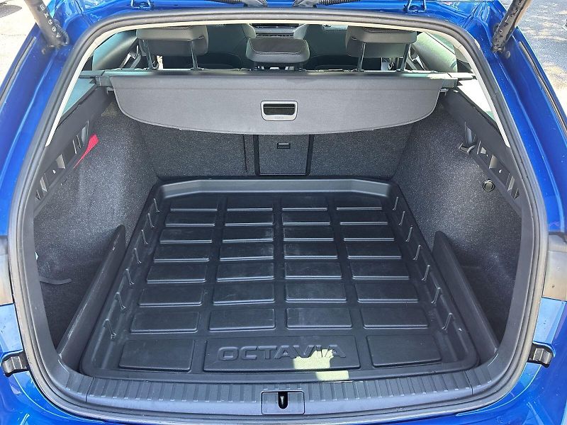Škoda Octavia (2025) Combi 2.0 TDI DSG Top Selectio - fotka 30 z 35