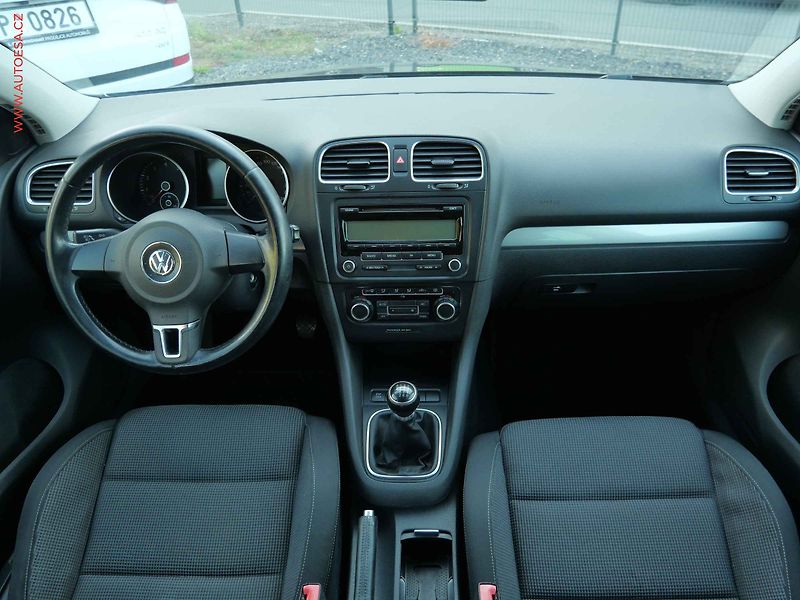 Volkswagen Golf (2010) 1.2 TSi, 2.maj,ČR, Trendline - fotka 8 z 14