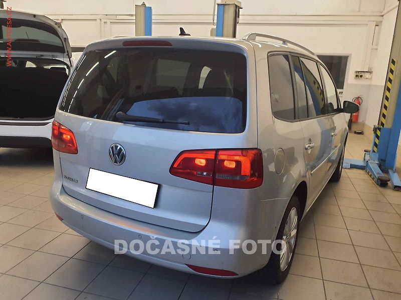 Volkswagen Touran (2011) 1.2TSi - fotka 2 z 3