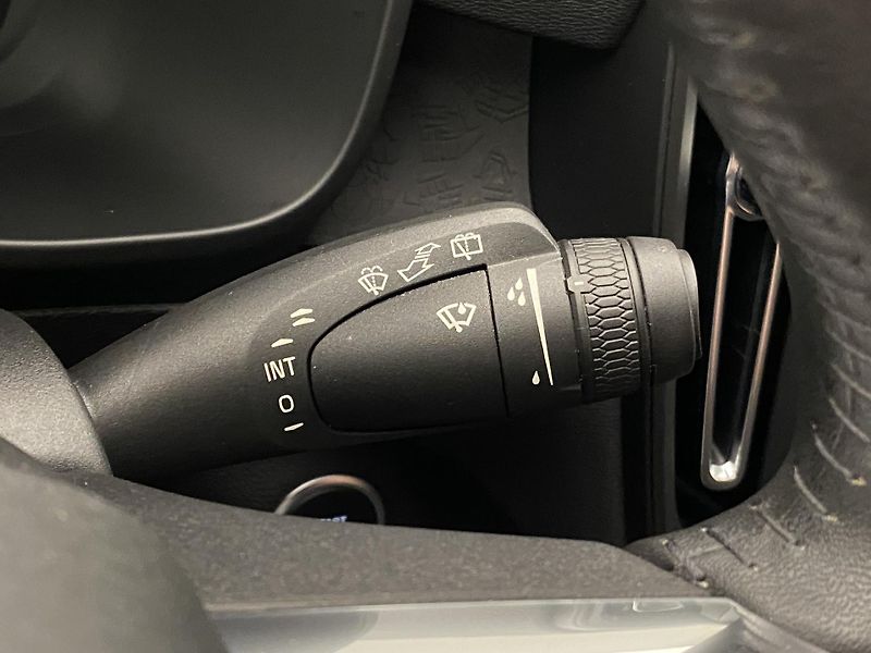 Volvo XC40 T2 KINETIC CZ - fotka 23 z 41
