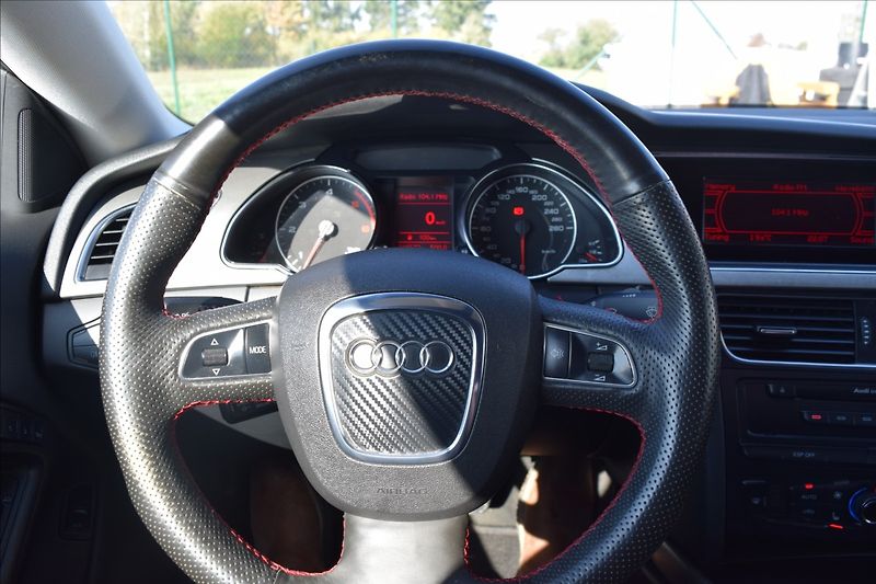 Audi A5 3,0 TDI 176KW S-LINE ALU SERVI - fotka 23 z 48
