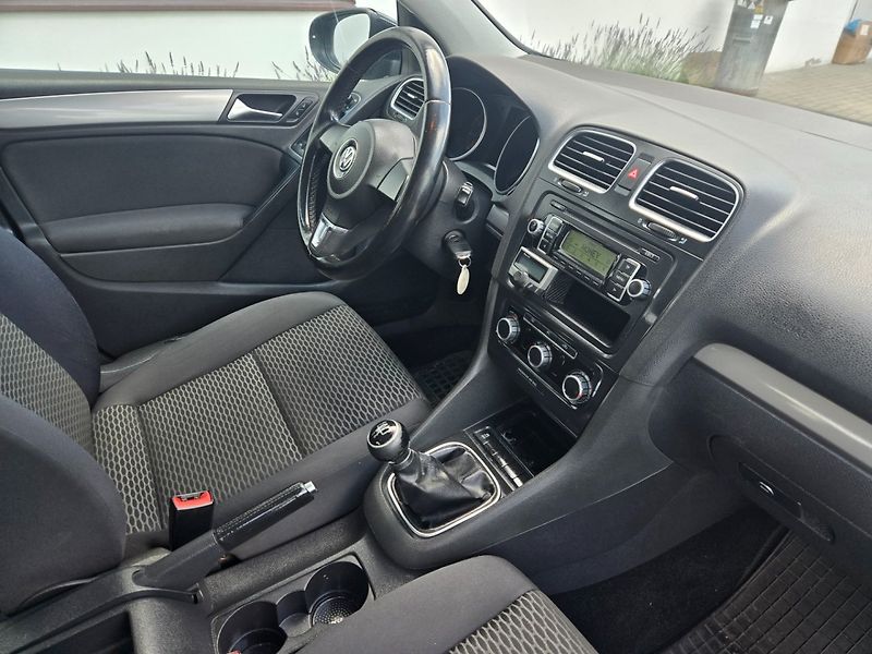 Volkswagen Golf Variant (2010) 1.2 TSI - fotka 16 z 18