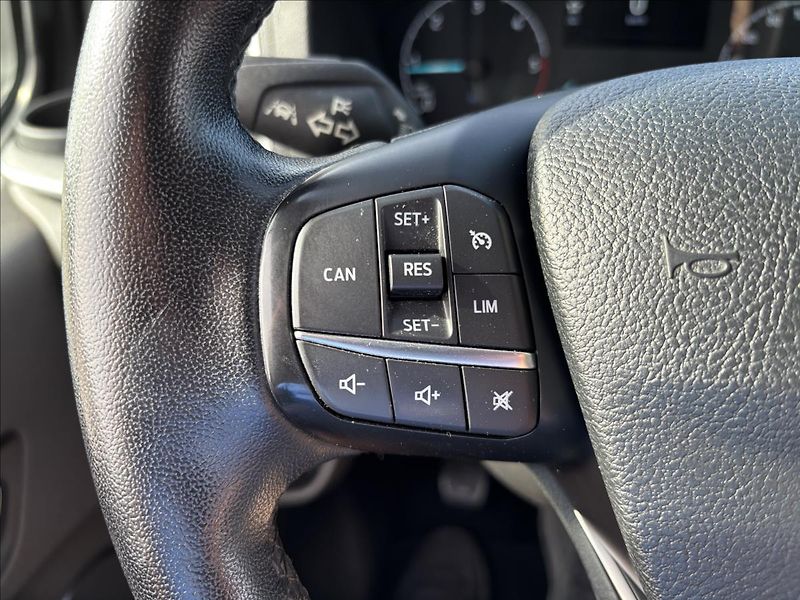 Ford Tourneo Custom 2,0 mHEV 136kW Titanium L2 - fotka 27 z 41