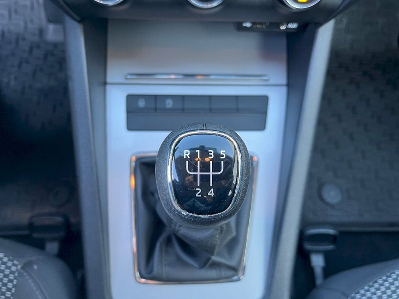 Škoda Octavia (2019) 1.6 TDI 81kW Ambition Combi - fotka 18 z 24