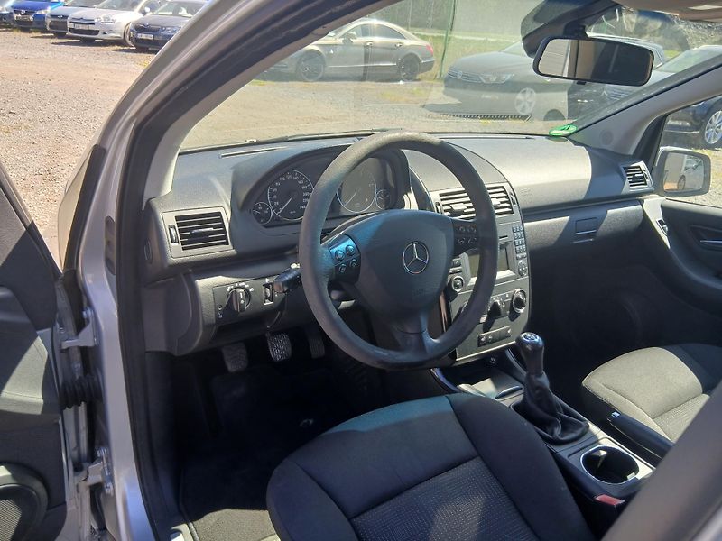 Mercedes-Benz Třídy A A 169, facelift, 180 CDI - fotka 18 z 32