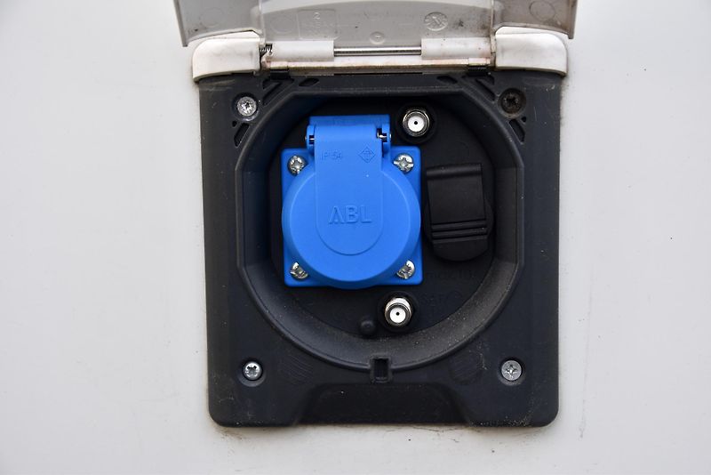 Sterckemann Starlett 496 PE COMFORT, KLIMA, 5MÍST - fotka 48 z 50