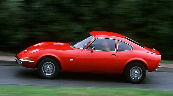 Opel GT z roku 1968.