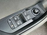 Škoda Superb (2022) kombi 2.0 TDI 7DSG L&K - náhled 33