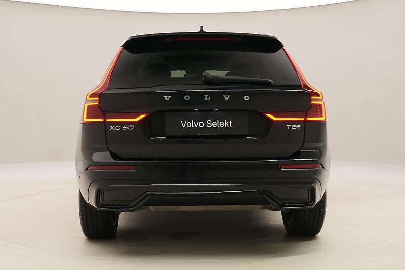 Volvo XC60 T8 AWD RECHARGE DARK ULTRA CZ - fotka 12 z 67