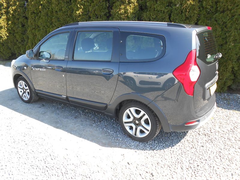 Dacia Lodgy STEPWAY,7Míst,NAVI,75TKm!! - fotka 35 z 36