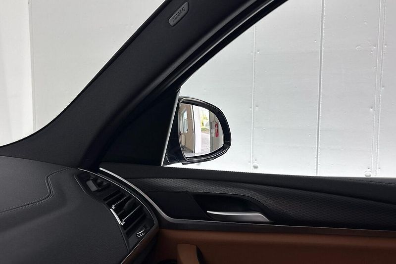 BMW X3 xDrive30d - fotka 16 z 26