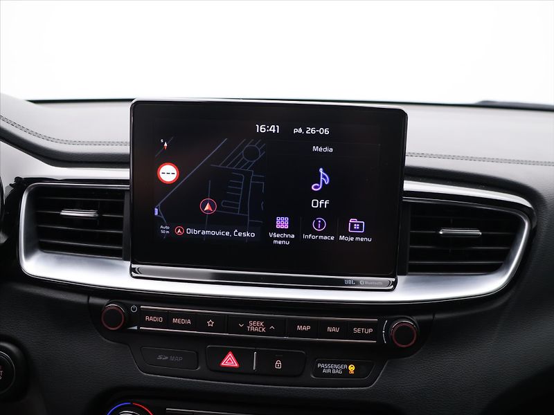 Kia Ceed 1,6 T-GDI 150kW Aut. GT CZ - fotka 18 z 27