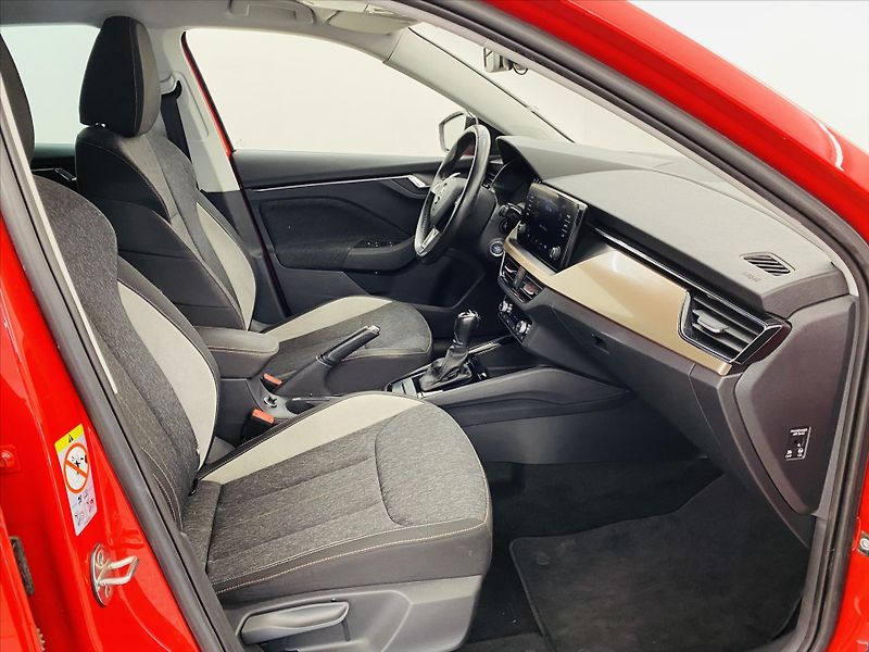 Škoda Scala 1,5 TSI 110kW DSG Style - fotka 8 z 25