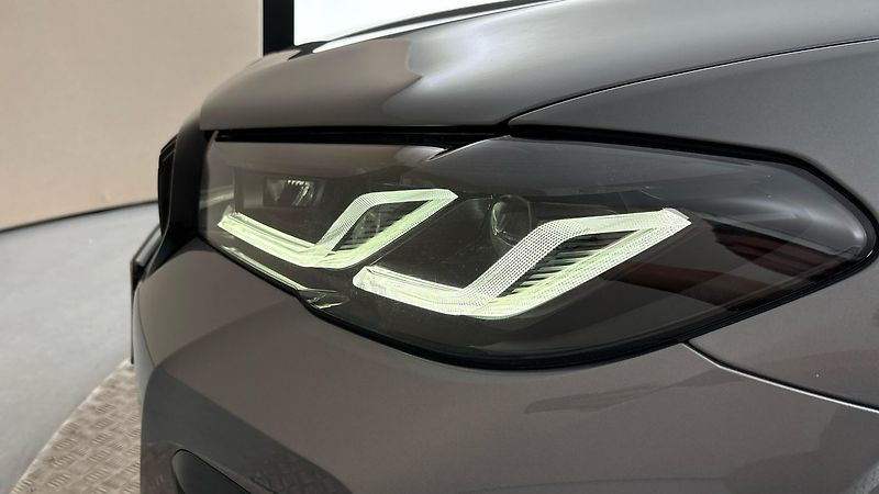 BMW Řada 5 540i AUT xDrive M-paket Tourin - fotka 18 z 34