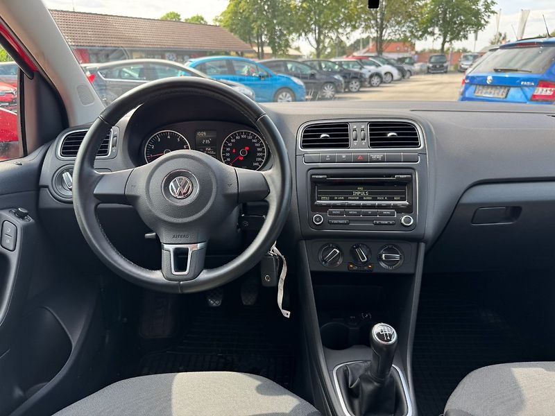 Volkswagen Polo (2012) Comfortline 1.2i 44kW - fotka 18 z 36
