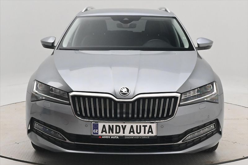 Škoda Superb 2,0 TDI 110 kW DSG Style Záruk - fotka 2 z 33