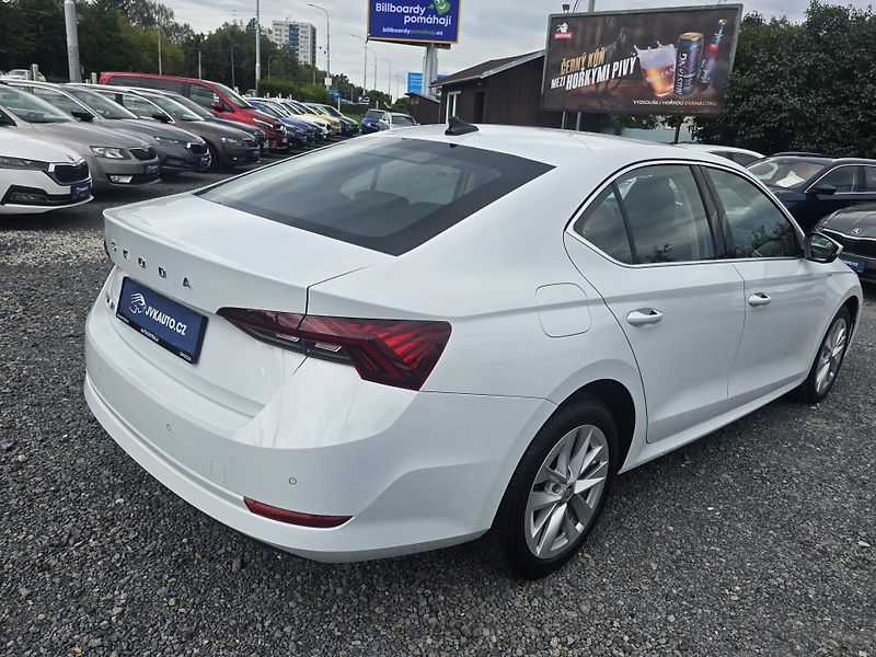 Škoda Octavia 2.0TDI 110KW DSG STYLE+ MATRIX - fotka 5 z 39