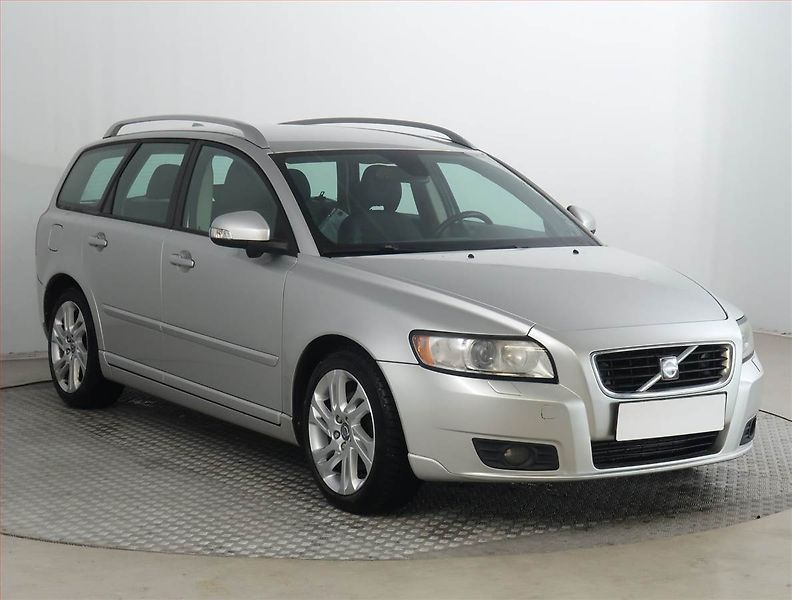 Volvo V50 (2009) 2.0 D, nová STK, jezdí výborně - fotografie inzerátu