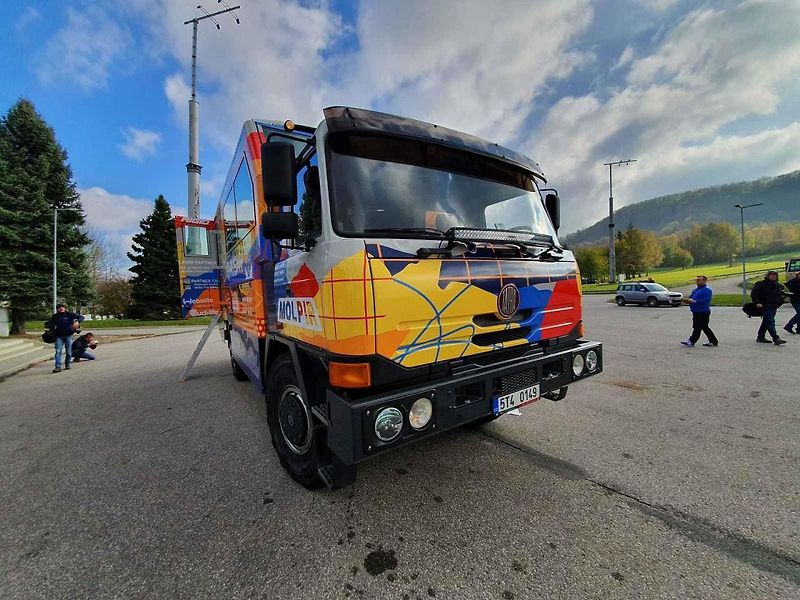 Speciál Tatra Terrn°1 byl v Kopřivnici v obložení novinářů.