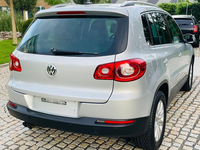 Volkswagen Tiguan 2.0TDI 4x4 MAN SERVISKA TAŽNÉ - fotka 11 z 45