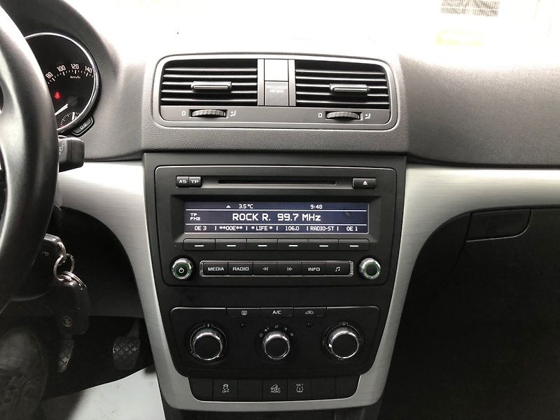 Škoda Yeti (2014) 2.0 TDi, 4x4 - fotka 18 z 23
