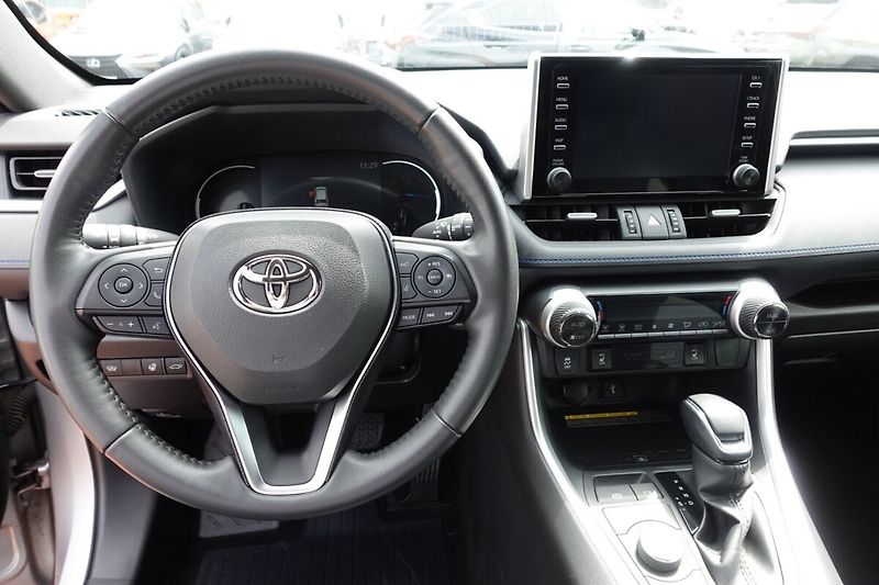 Toyota RAV4 2.5HSD 178 - 1 CVT (4x4) Selec - fotka 16 z 33