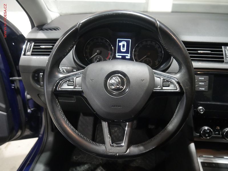 Škoda Octavia (2018) 1.6 TDi, 2.maj,ČR, Ambition - fotka 12 z 17