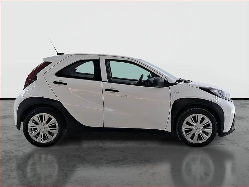 Toyota Aygo (2023) 1.0, LPG, Tempomat - fotka 6 z 17