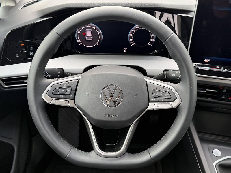 Volkswagen Golf (2026) People 6G 1,5TSI - fotka 11 z 24