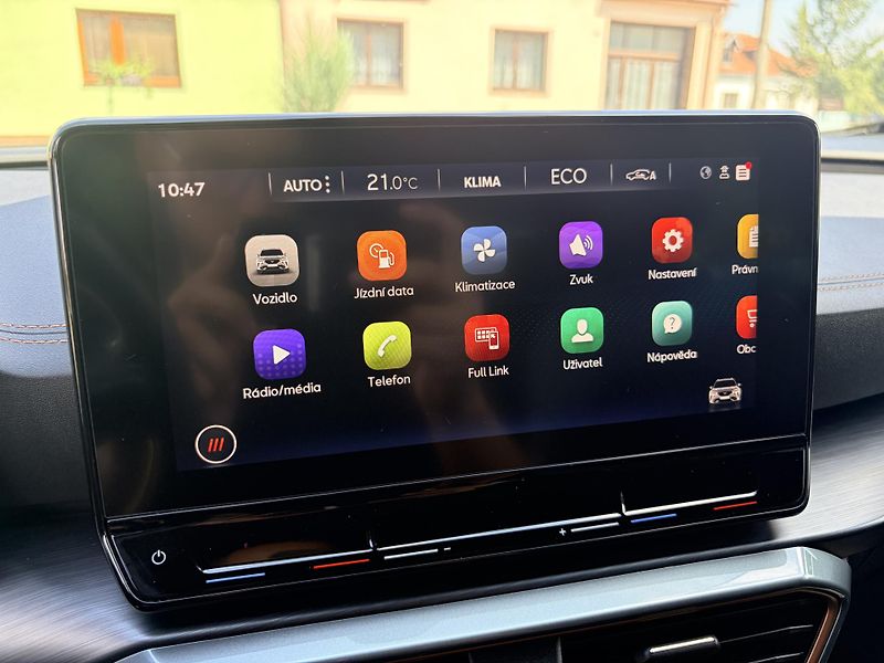 Cupra Formentor 1.4TSI E-HYBRID LED REZERVACE - fotka 28 z 60