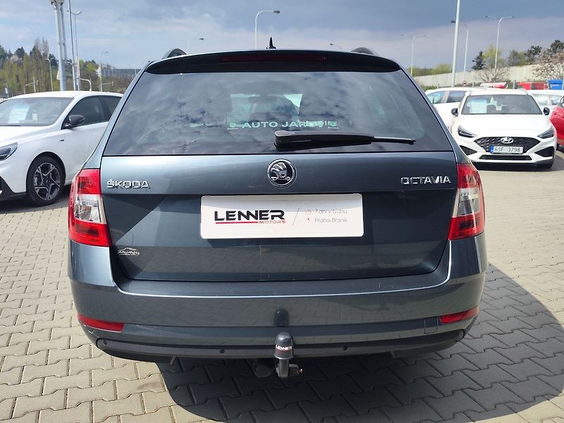 Škoda Octavia 1.6 TDi/85kW Ambition Plus - fotka 6 z 27