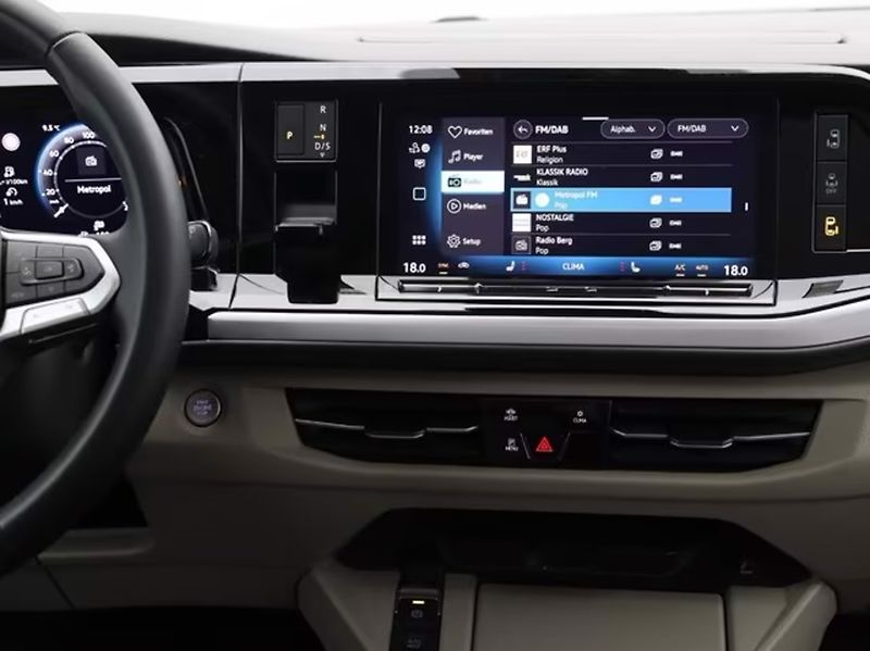 Volkswagen Multivan TDI Life Pano 360 IQ El. dveře - fotka 5 z 8