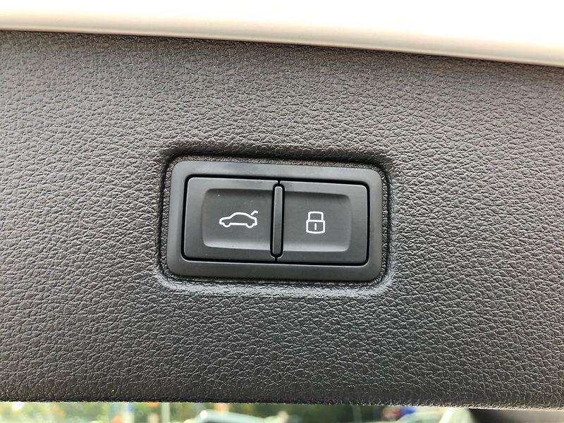 Audi Q7 3,0 TDI Quttro - fotka 28 z 30