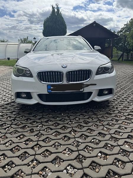 BMW Řada 5 (2016) BMW 520d M-Packet - fotka 3 z 11