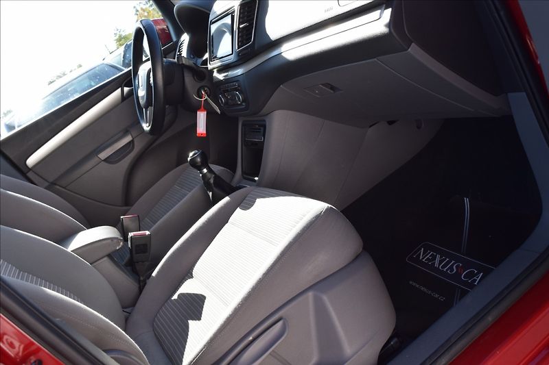 Seat Alhambra 1,4 TSi 110KW KLIMA NOVÁ NÁPLŇ - fotka 24 z 48