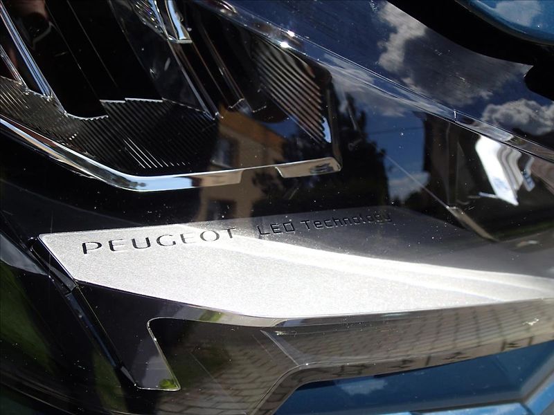 Peugeot 3008 1,2 CZ, 1.Majitel, serv. kn - fotka 5 z 48