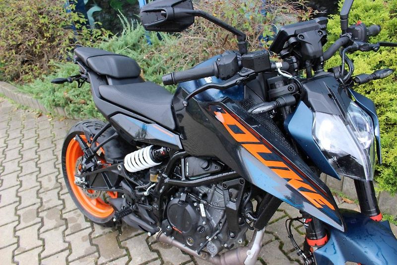 KTM 125 Duke (2024) 125 2025/24 - fotka 2 z 12