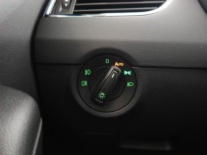 Škoda Octavia (2020) Style 1.6 TDI, ČR,1.maj - fotka 16 z 22