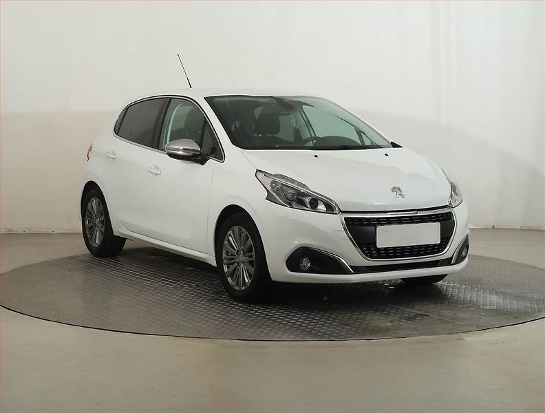 Peugeot 208 (2017) Allure 1.2 PureTech - fotografie inzerátu