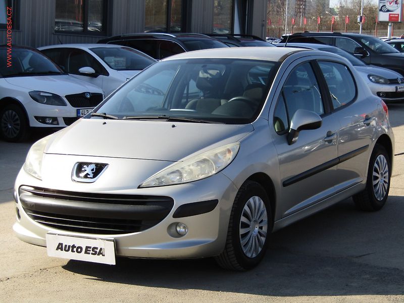Peugeot 207 (2009) 1.4i, ČR, AC, zmk.řazení - fotka 3 z 15