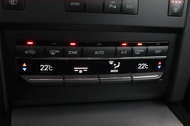 Mercedes-Benz Třídy E (2013) Avantgarde E 250, Automat - fotka 17 z 18