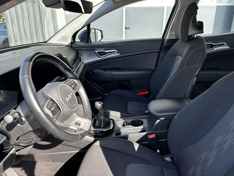 Kia Sportage (2023)  1.6 T-GDI  - fotka 12 z 14