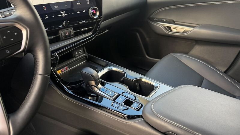 Lexus NX 350h 350H 2,5 HEV EXECUTIVE TOP - fotka 18 z 28