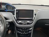 Peugeot 2008 (2016) 1.6 HDi, Allure, navi - náhled 12