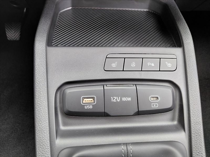 Kia Stonic 1,0   T-GDI SPIN - fotka 14 z 14