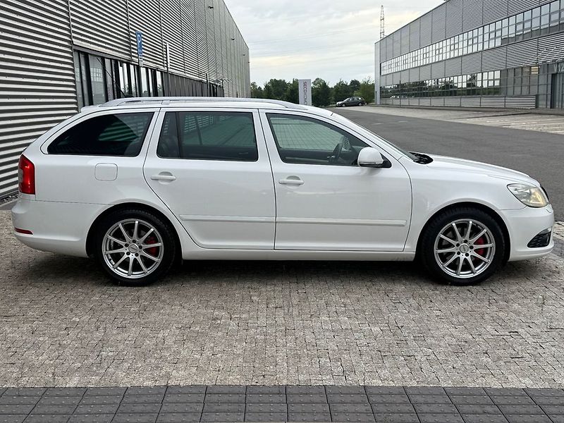 Škoda Octavia (2010) - fotka 4 z 46