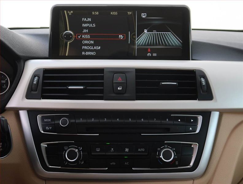 BMW Řada 4 (2014) 418d, Serv.kniha, Kůže - fotka 12 z 19