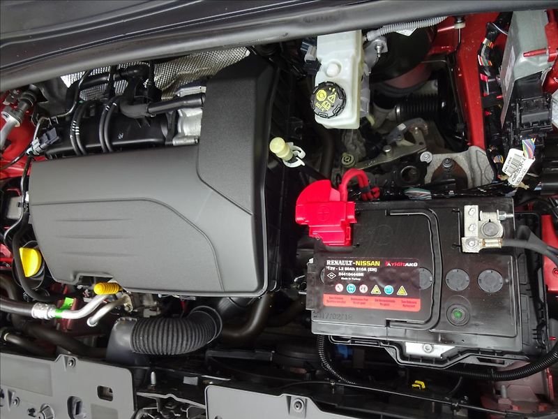 Renault Clio 1,2i16V 54kW - fotka 40 z 47