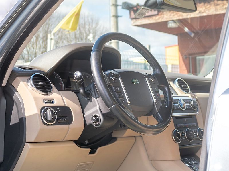 Land Rover Discovery (2012) 12/12 ČR 3.0D 188KW–1 MAJITEL - fotka 12 z 55
